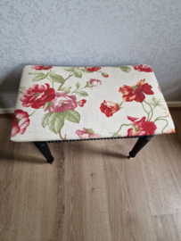 Brocante oud voetenbankje footstool rozen