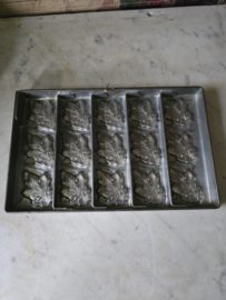 Oude chocolademal eikenblad