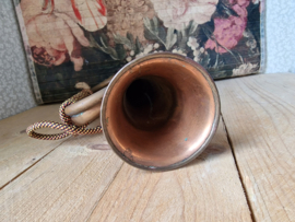 Oude koperen klaroen trompet