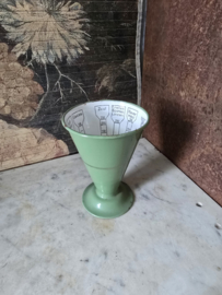 Reseda groen emaille maatbeker EDY