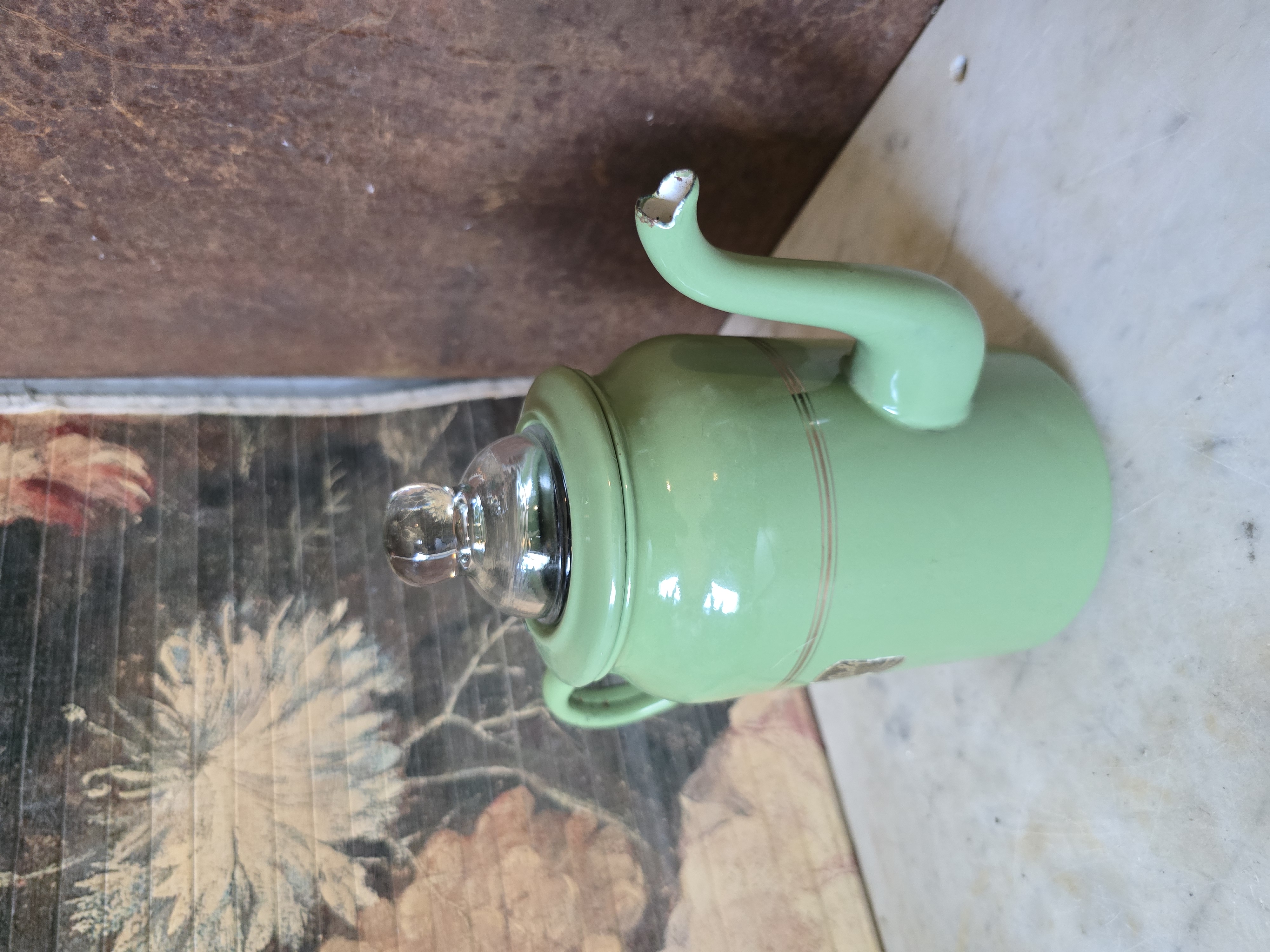 Reseda groen emaille pruttelpot glazen knop