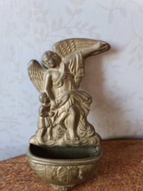 Antiek koperen wijwaterbakje engel