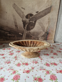 Creme gietijzeren jardiniere