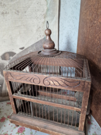 Antiek houten vogelkooitje