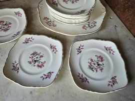 Gebakstel petrus regout&co bloemen