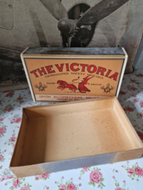 Oude kartonnen luciferdoos Union The Victoria