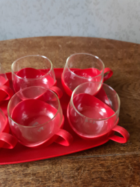Vintage theeglazen op dienblad melitta