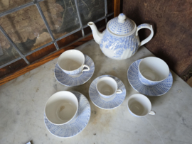 Lot theeservies trettis barratts england