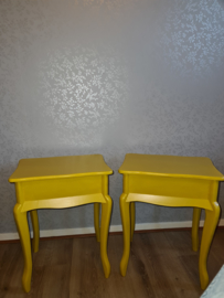 Set houten tafeltjes nachtkastjes