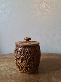 Bewerkte houten pot nr4