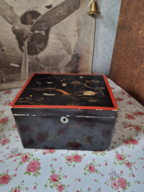 Houten lakdoos Japan parelmoer