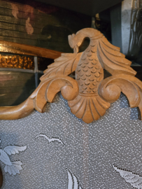 Antiek houten raamhorren duifjes nr52