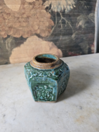 Oude gemberpot groen nr33