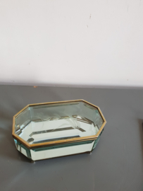 Oud glazen doosje geslepen glas
