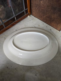 Creme ovale schaal petrus regout