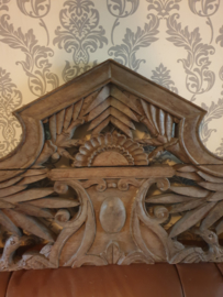 Antiek houten ornament kuif