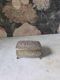 Verzilverd bewerkt sieradendoosje foreign