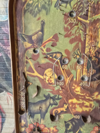 Oud houten knikkerspel flipperspel bosdieren