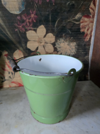 Reseda groen emaille emmer