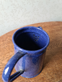 Blauw emaille gespikkelde koffiepot