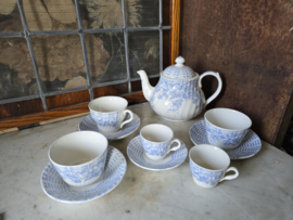 Lot theeservies trettis barratts england