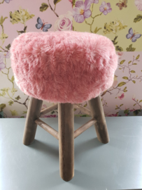 Houten krukje roze pluche zitting