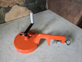 Vintage oranje snijbonen molen