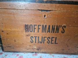 Oude houten kist Hoffmann's stijfsel