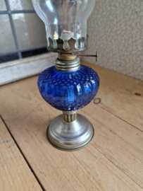 Antiek blauw glazen olielamp