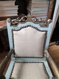 Klein brocante houten stoeltje