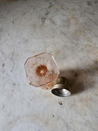 Antiek roze glazen strooier