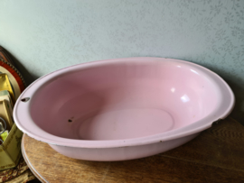 Zacht roze emaille badje