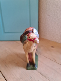 Gipsen beeld kameel kerststal