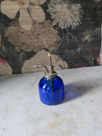 Blauw glazen verstuiver