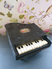Zwart houten baby piano