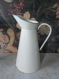 Creme emaille waterkan