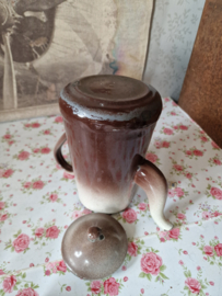 Oude emaille koffiepot