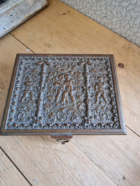 Antiek bronzen kist  cherubijn engelen