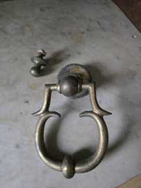 Oude messing deurklopper