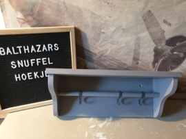 Oud brocante houten schapje rekje