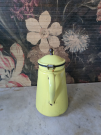 Zachtgeel emaille koffiepot
