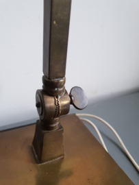Antiek koperen bureaulamp notaris lamp op voet