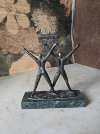 Bronzen beeld connexxion
