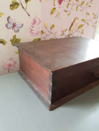 Oude houten scheerkist