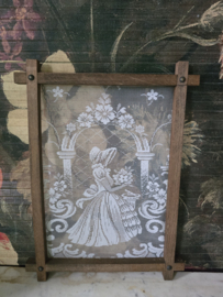Antiek houten raamhor nr50 victoriaanse dame