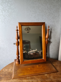 Oude brocante houten tafel spiegel