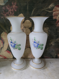 Antiek opaline glazen vaas