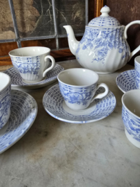 Lot theeservies trettis barratts england