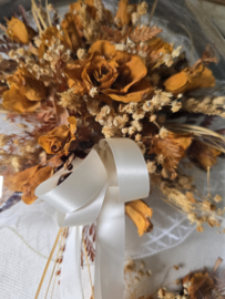 Houten bolglas lijst droogbloemen trouwboeket