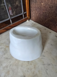 Oude witte puddingvorm